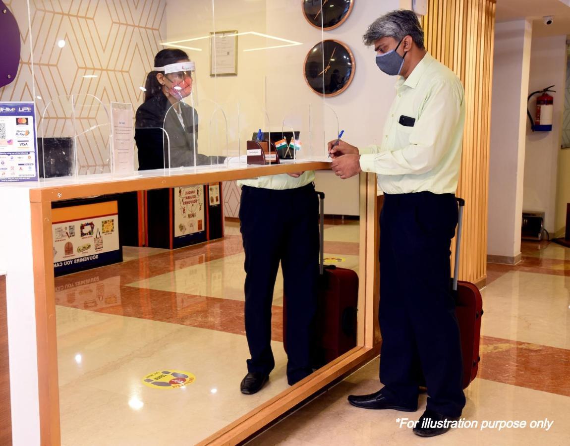 Spot On 81220 New Asha Hotel Puri Bagian luar foto